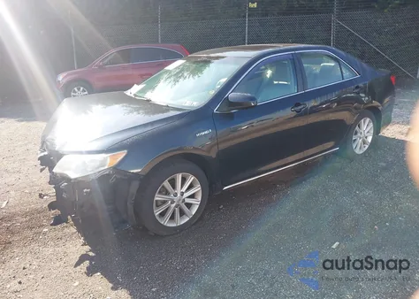 2012 Toyota Camry Hybrid/Le/Xle z USA, uszkodzony, nr VIN 4T1BD1FK1CU062995